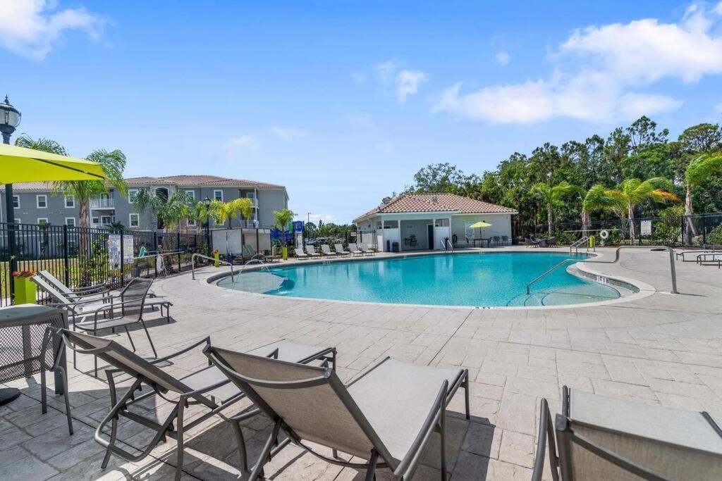 מלבורן Elegant 2 Bedroom/2 Bath Condo With All Amenities מראה חיצוני תמונה