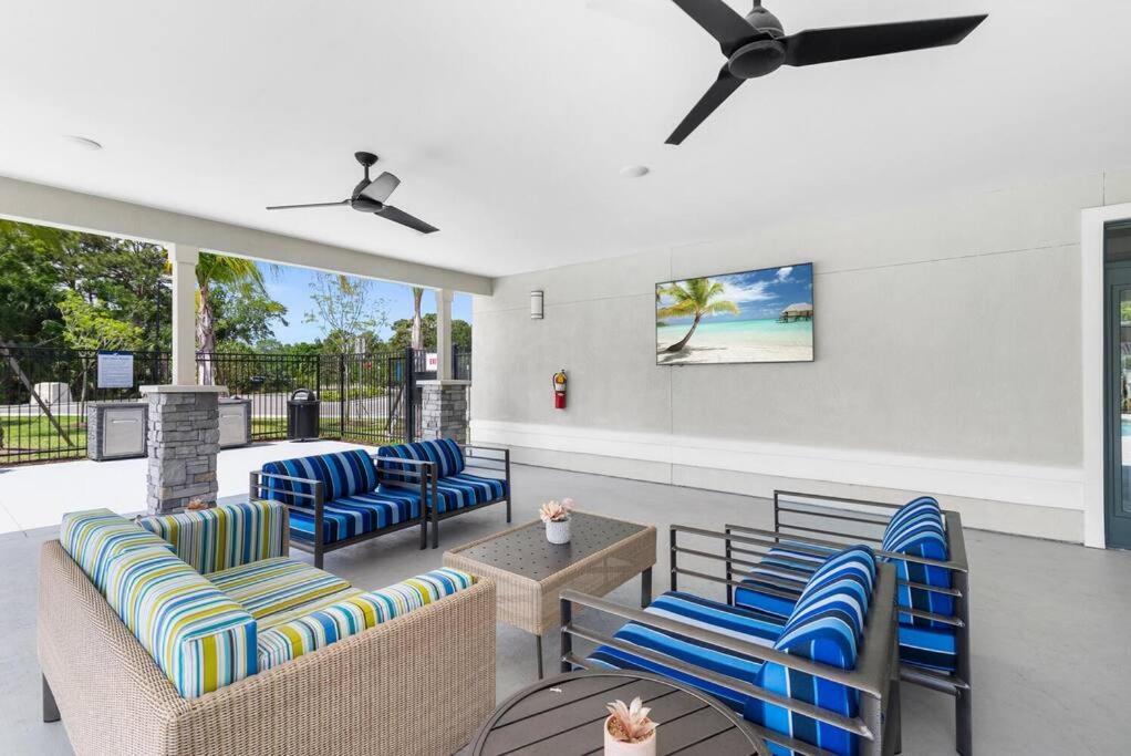 מלבורן Elegant 2 Bedroom/2 Bath Condo With All Amenities מראה חיצוני תמונה