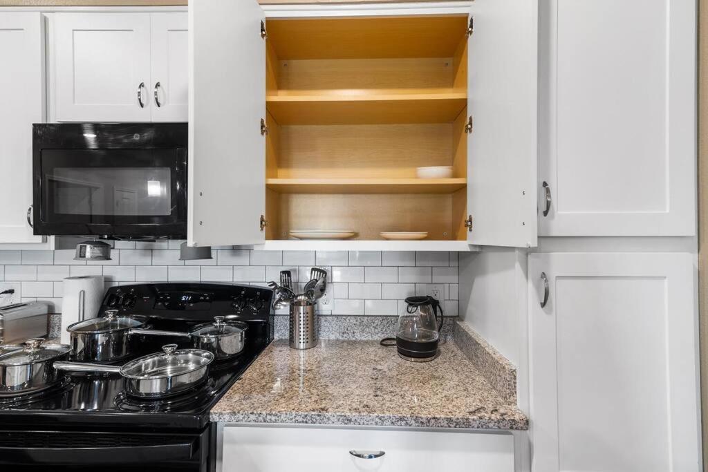 מלבורן Elegant 2 Bedroom/2 Bath Condo With All Amenities מראה חיצוני תמונה